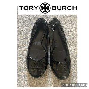 Tory Burch, black patent, leather ballet flats, size 8 nearly new . With Box!